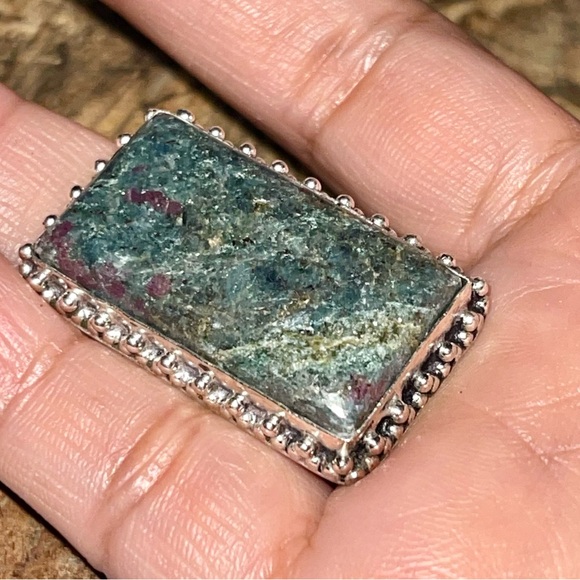 Ruby Fuschite Ring Size 7 1/2 - Picture 6 of 7